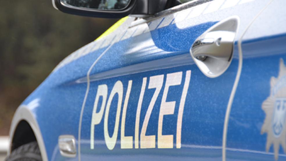 Zur Unterstützung der Papenburger Polizei rückten auch Beamte aus Weener und Rhauderfehn aus. © Foto: Archiv