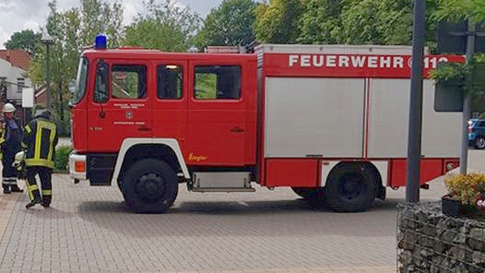 Die Feuerwehr Weener rückte heute Mittag innerhalb einer Dreiviertelstunde zwei Mal zum Krankenhaus aus. © Foto: Rand