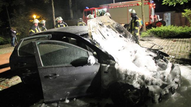 Wieder Autobrand in Weener