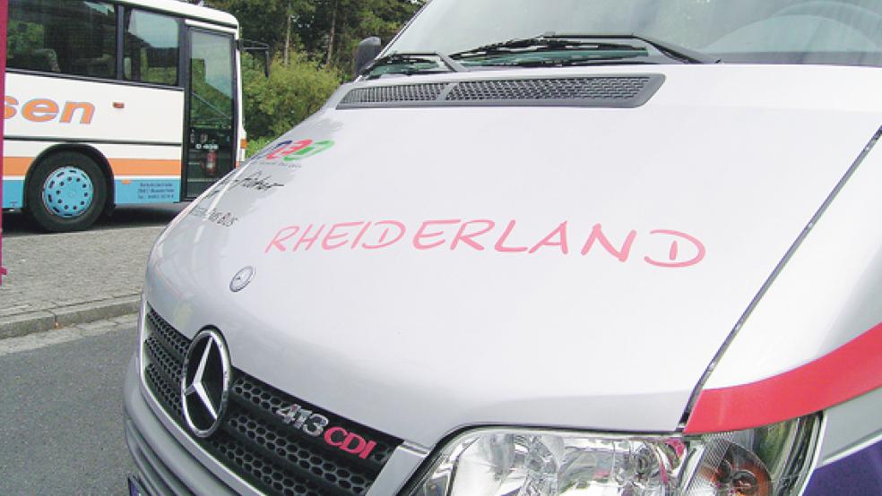Im Rheiderland gibt es den Anrufbus seit 2006. © Foto: RZ-Archiv