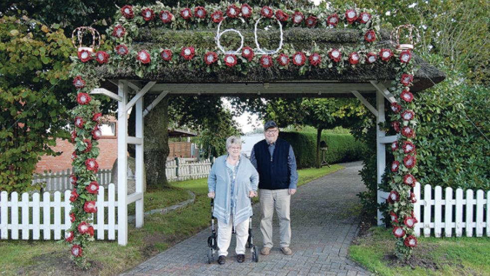 Seit 60 Jahren ein Paar: Erika und Horst Preuß feiern Diamantene Hochzeit. © Foto: Hoegen