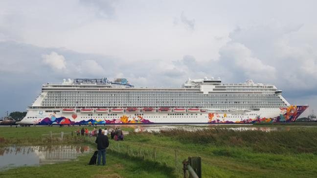 Bilderbuch-Passage für »World Dream«