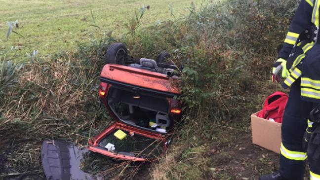 27-Jährige landet mit Auto im Graben