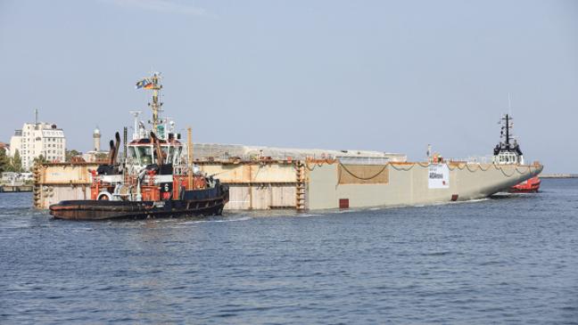 »Aida-Herz« auf Weg nach Papenburg