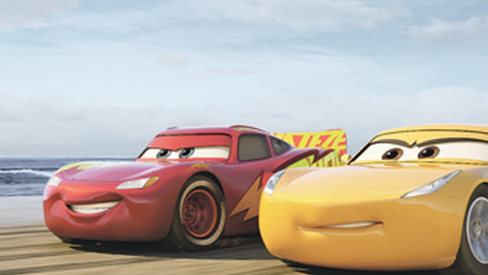Die Legende lebt: Lightning McQueen will beweisen, dass er noch nicht zum alten Eisen gehört. Dafür muss sich der rote Flitzer mächtig ins Zeug legen. © Foto: Disney Pix