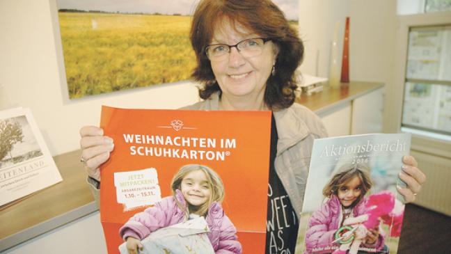 Schuhkartons  füllen mit  Geschenken