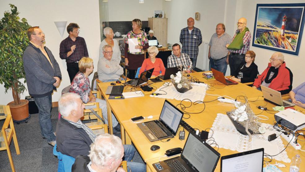 Nach den Umbauarbeiten wird das Internet-Café wieder wöchentlich im Altenzentrum Rheiderland in Weener veranstaltet.  © Foto: Boelmann