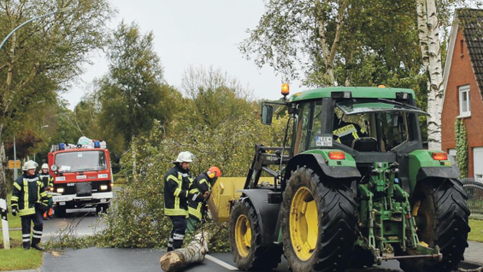 In Stapelmoor musste die Heidjer Straße freigeräumt werden. © Foto: Rand