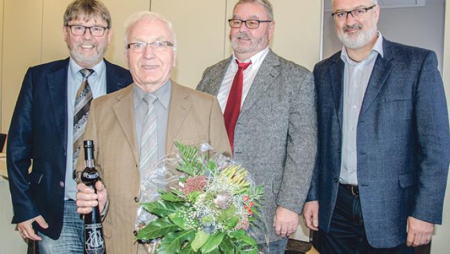 Hochprozentiges zum Abschied für Wahlhelfer