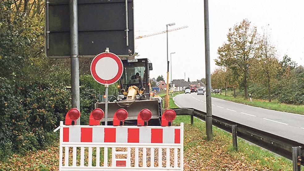 Der Radweg entlang der Bundesstraße 436 zwischen Weener und Möhlenwarf wird saniert.  © Foto: Boelmann