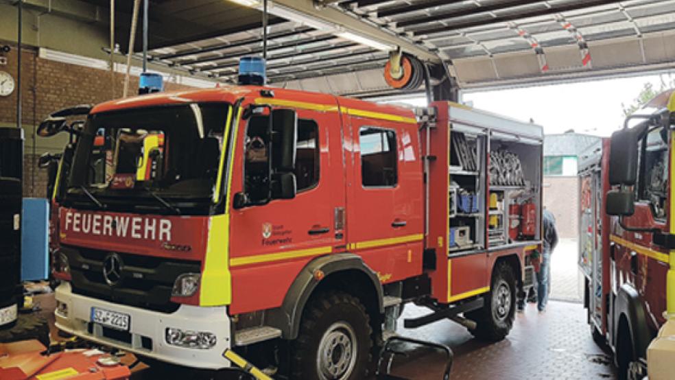 So könnte das neue Einsatzfahrzeug für die Feuerwehr in Dollart aussehen. Kameraden aus dem Rheiderland informierten sich in Salzgitter bei der Berufsfeuerwehr über verschiedene Fahrzeugtypen.  © Foto: Gemeindeverwaltung Bunde
