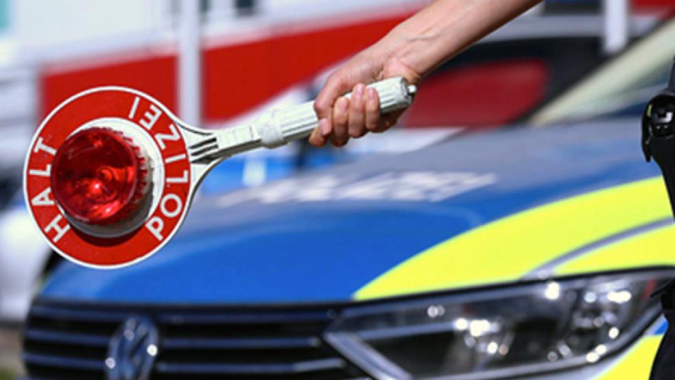 Die Polizei kontrollierte zusammen mit dem Zoll rund 100 Fahrzeuge auf der Autobahn 31 im Rheiderland. © Foto: Archiv