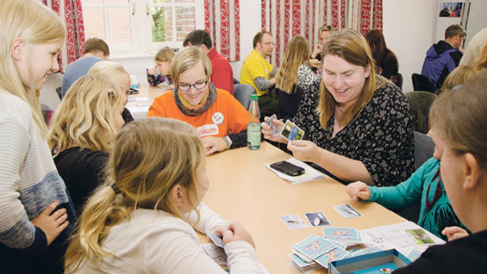 Am 4. und 5. November ist es wieder soweit: Das inzwischen 9. Spielefest »Ostfriesland spielt« findet in der Haneburg in Leer statt. © Foto: VHS