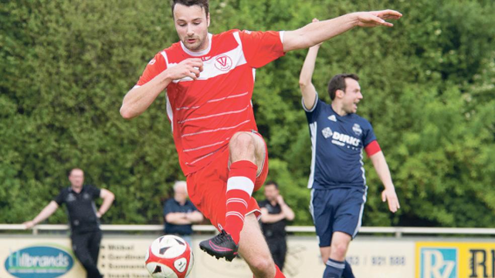 Momentan meist glücklos agiert Bundes Malte Troff, obwohl es an Willen nicht mangelt. Beim Bunder Angreifer und seinem Team muss der Knoten langsam wieder platzen. © Foto: Bruins