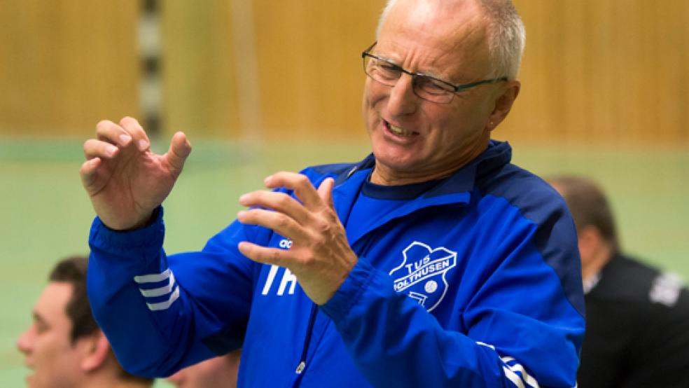Nicht zufrieden sein konnte Holthusens Trainer Johann Janssen mit der Angriffsleistung seiner Mannschaft gegen Moorsum. © Archivfoto: Mentrup