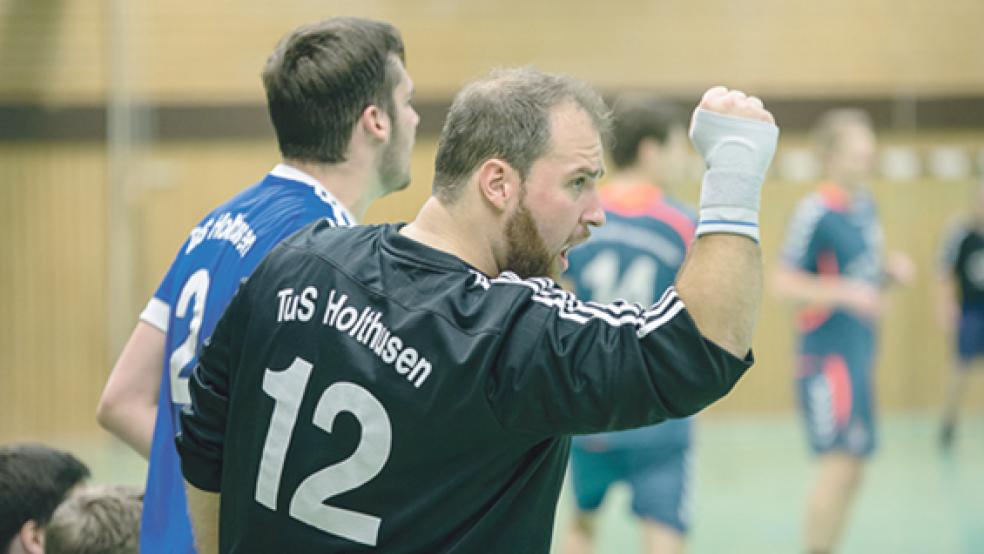 Ein Spiel der Emotionen steht den Handballern des TuS Holthusen um Torhüter Lars Battermann bevor: Sie erwarten heute ab 17 Uhr den SV Sprint Westoverledingen zum Derby. © Fotos: Mentrup