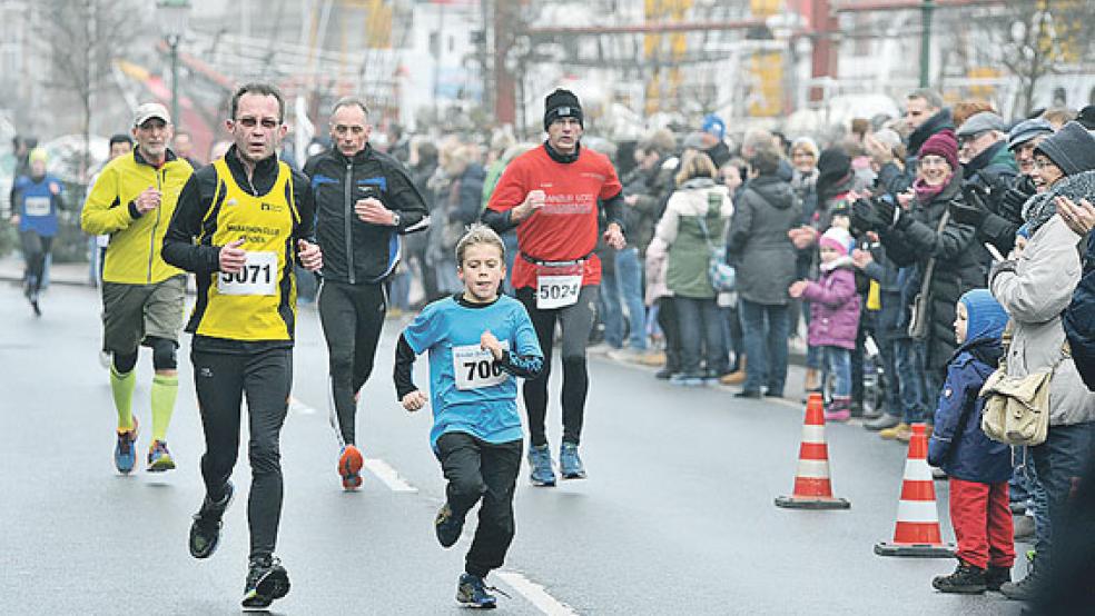 Die Organisatoren des Emder Silvesterlaufes rechnen mit einer großen Beteiligung. © Foto: Hasseler