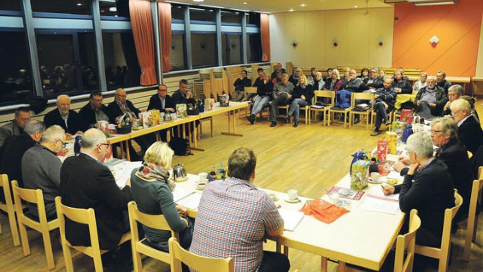 Die Mitglieder des Jemgumer Gemeinderates haben am Montagabend viele Entscheidungen getroffen. © Foto: Boelmann