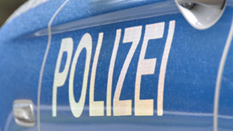 Bei einem Unfall auf einem Bahnübergang in Filsum kam eine 79-jährige Autofahrerin mit dem Schrecken davon. © Foto: Archiv