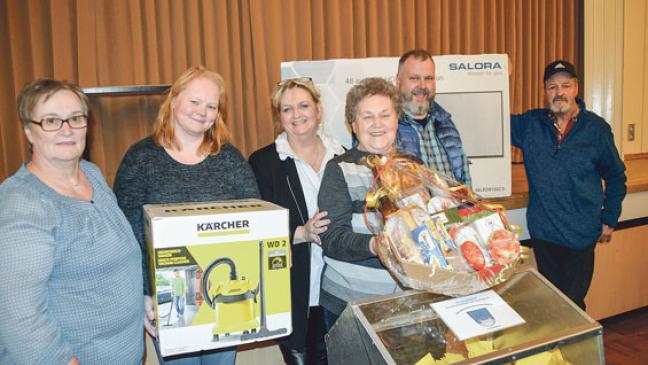 Hunderte von Glückspilzen auf einen Schlag