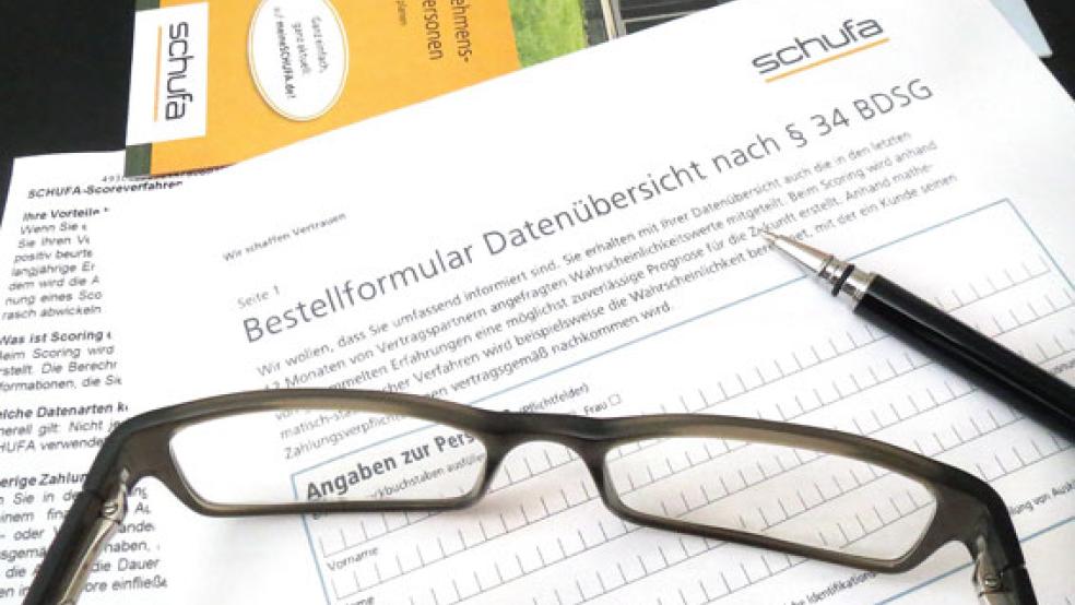 Eine kostenlose Anfrage bei der Schufa kann jeder Verbraucher einmal im Jahr stellen. Die Schufa antwortete einer 61-Jährigen auch - und teilte ihr mit, dass sie für tot erklärt sei. © Foto: Pixarbay