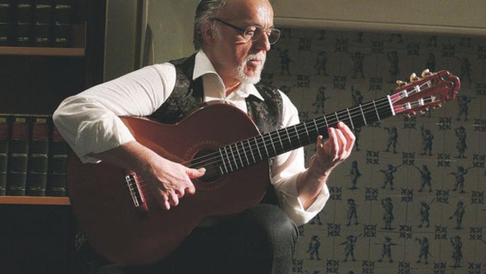 Ein Meister seines Instruments: Roberto Legnani bei seinem Gastspiel in Aurich. © Foto: Jürgens