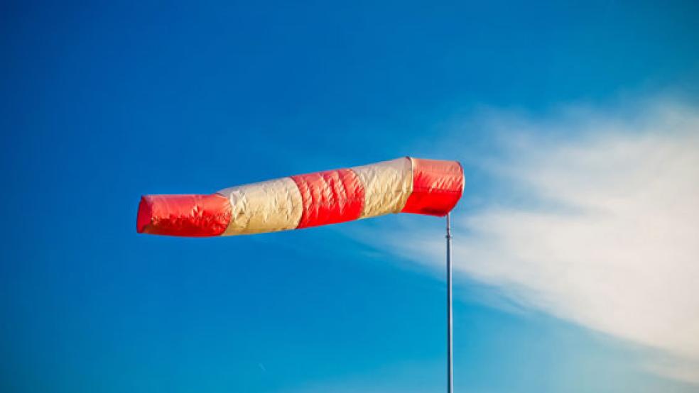 Auf seinem Weg durch Ostfriesland bläst Sturmtief »Friederike« kräftig. Am Morgen hat es mehrere Glätte-Unfälle im Kreis Leer gegeben. © Foto: pixabay