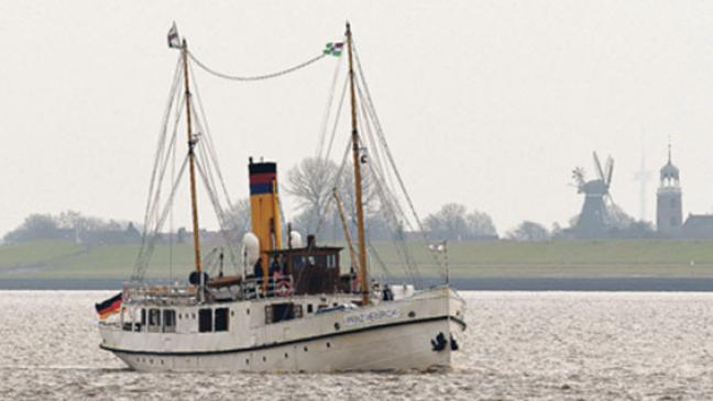 »Prinz« dampfte nach Emden