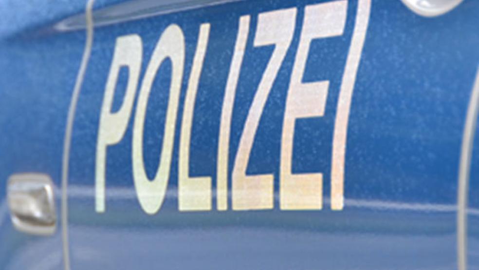 Die Polizei leitete ein Strafverfahren ein, weil ein Demonstrant eine Fahne der verbotenen kurdischen Arbeiterpartei PKK zeigte. © Foto: Archiv