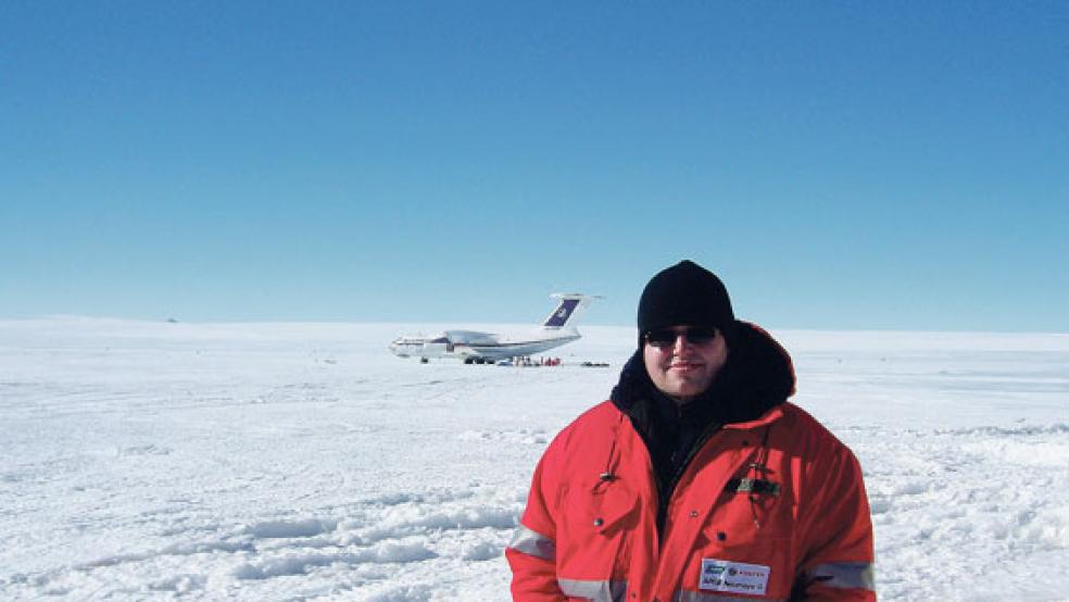 Kaltes Vergnügen: Christian Berschick spricht im »Hafen 55« in Weener am morgigen Donnerstagabend über den Aufbau einer Forschungsstation am Südpol. © Foto: privat