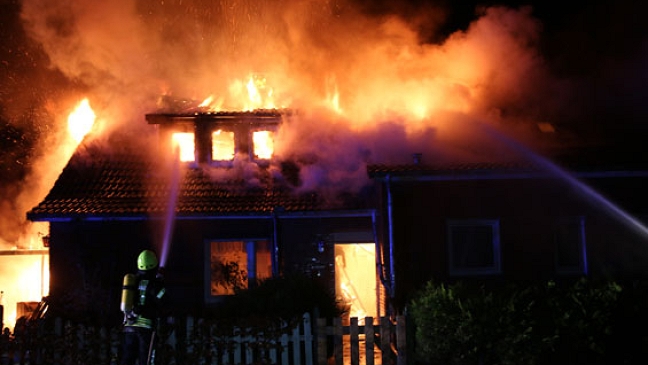 Brand legt Haus in Schutt und Asche