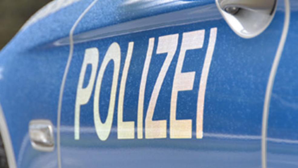 Auf der Autobahn 28 ist ein Fahrer aus Weener mit seinem Kia auf den Mercedes eines Fahrers aus Großefehn aufgefahren. © Foto: Archiv