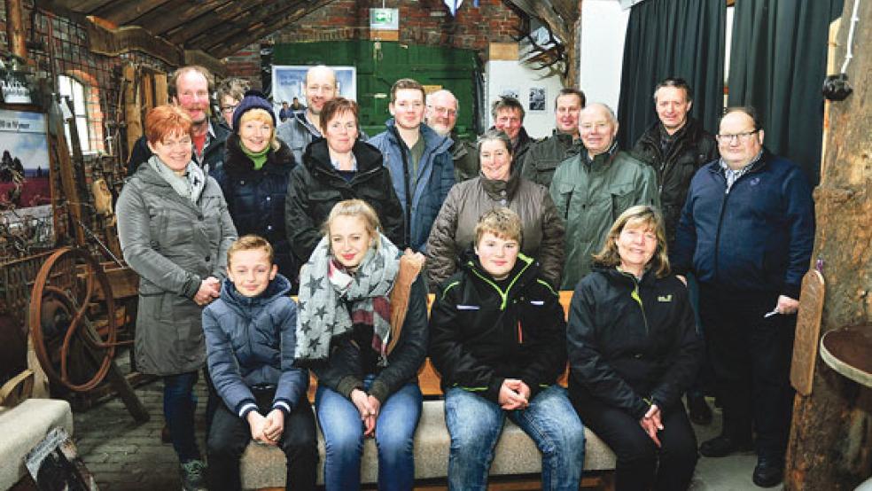 Mit einem Besuch des Oldersumer Zweigvereins wurde die neue Saison im Milch- und Molkereimuseum Jemgum eröffnet. © Foto: Wolters