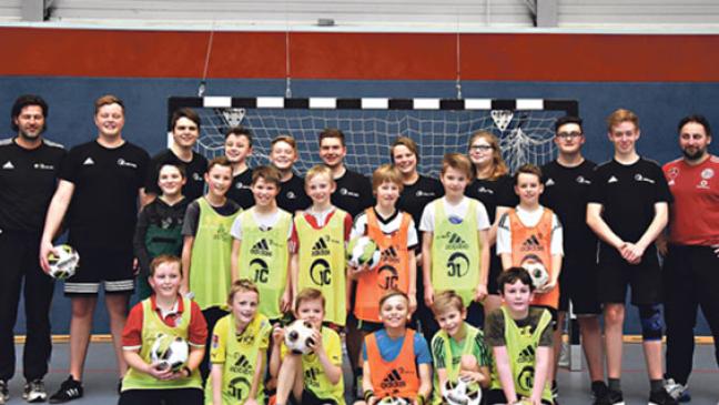 NFV bildet Jugend-Trainer in Bunde aus