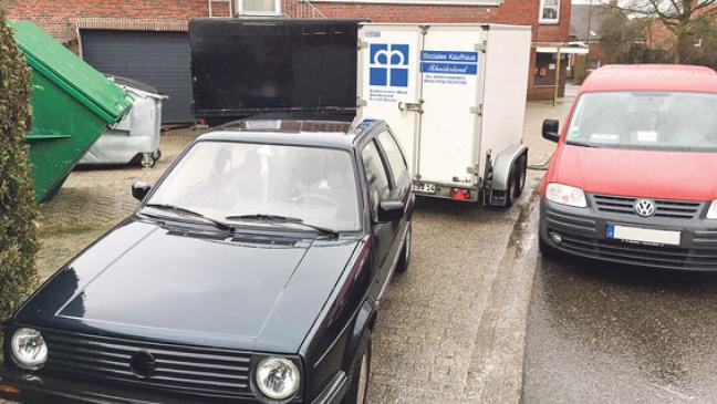 Auto ohne Kennzeichen sorgt für Unmut