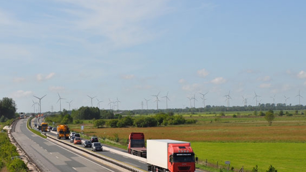 Die Autobahn 31 zwischen Neermoor und Riepe wird am 26. März, in Richtung Emden, für mehrere Stunden voll gesperrt. Der Grund dafür sind Bauarbeiten. © Foto: RZ-Archiv
