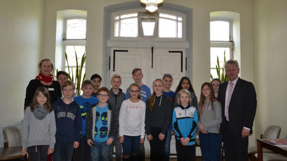 Auch in diesem Jahr lädt die Stadt Weener am Zukunftstag wieder Jugendliche in ihr Rathaus ein. © Foto: privat