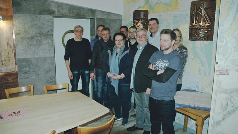 Die Mitglieder des aktuellen Vorstandes und des Aktionsausschusses der Werbegemeinschaft Weener (von links): Klaus-Dieter Fokken, Stefan Klugkist, der 2. Vorsitzende Hardy Terveen, Helga Borchers, Kassenwart Hermann Hantschel, Gerhard Eckhoff, Vorsitzender Evert Pastoor, Michael Koenen, Andy Billker und Jutta Sap.  © Foto: privat