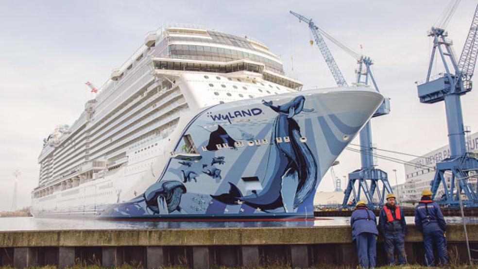 Wurden Arbeiter einer Werkvertragsfirma auf der Meyer Werft systematisch ausgebeutet? Das Papenburger Unternehmen will in einem »Spiegel«-Bericht erhobene Vorwürfe rasch und umfassend aufklären. © Foto: RZ-Archiv