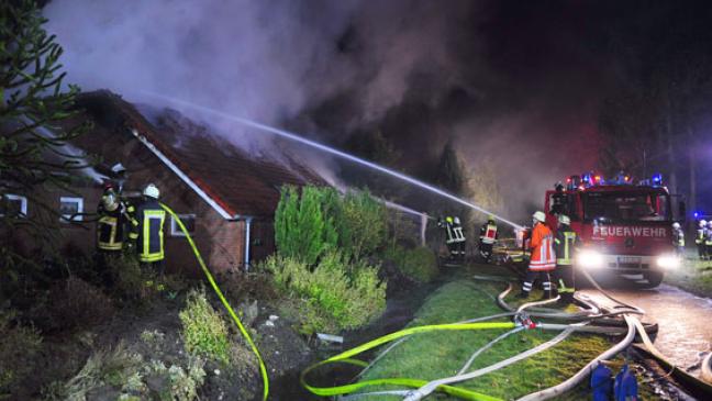 Unbewohntes Haus fast komplett zerstört