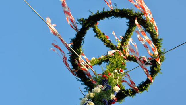 Rheiderländer begrüßen den Mai