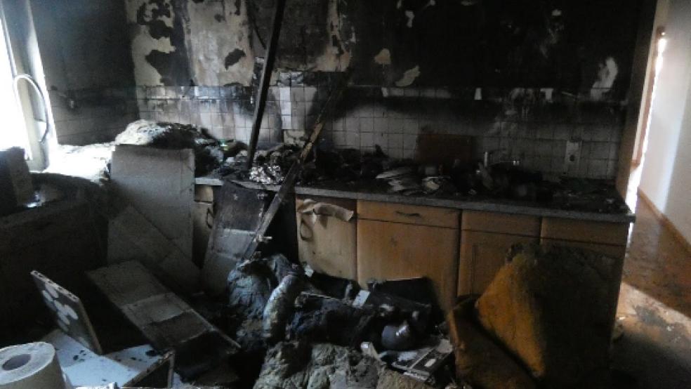Ein Bild der Verwüstung bot sich nach dem Feuer in der Küche. © Feuerwehr