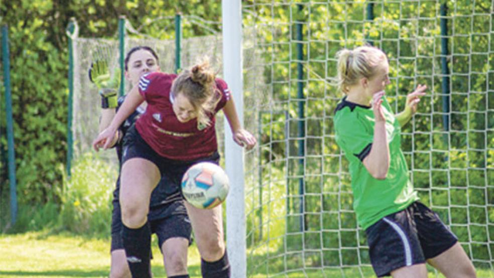 Im Duell mit dem Tabellenführer unterlag die SG Leer04/Bingum dem Tabellenführer nur knapp. © Foto: Ostendorp