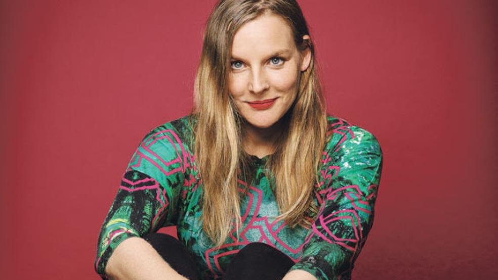 Gibt auf der Jahresversammlung von »Amnesty International« ein Konzert in Papenburg: Judith Holofernes. © Foto: privat