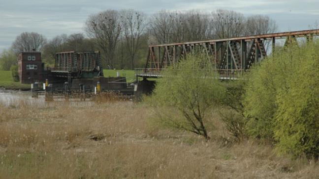 Brücken-Baustelle wirft etliche Fragen auf