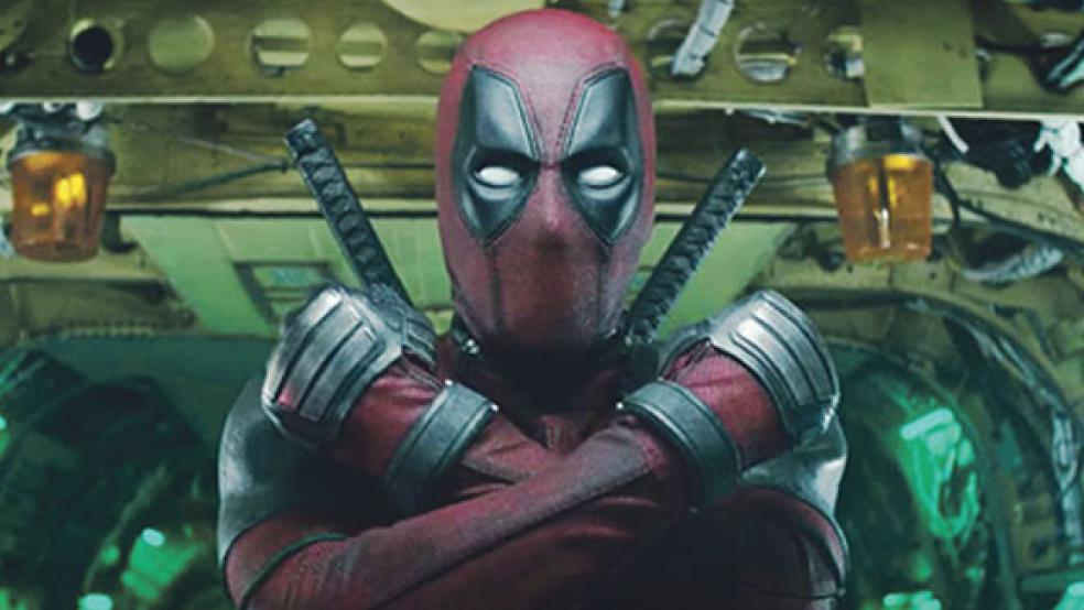 Weder Freund noch Feind werden von ihm verschont: Der notorische Schwerenöter und Sprücheklopfer Wade Wilson alias Deadpool (Ryan Renyolds) ist zurück.  © Foto: 20th Century Fox