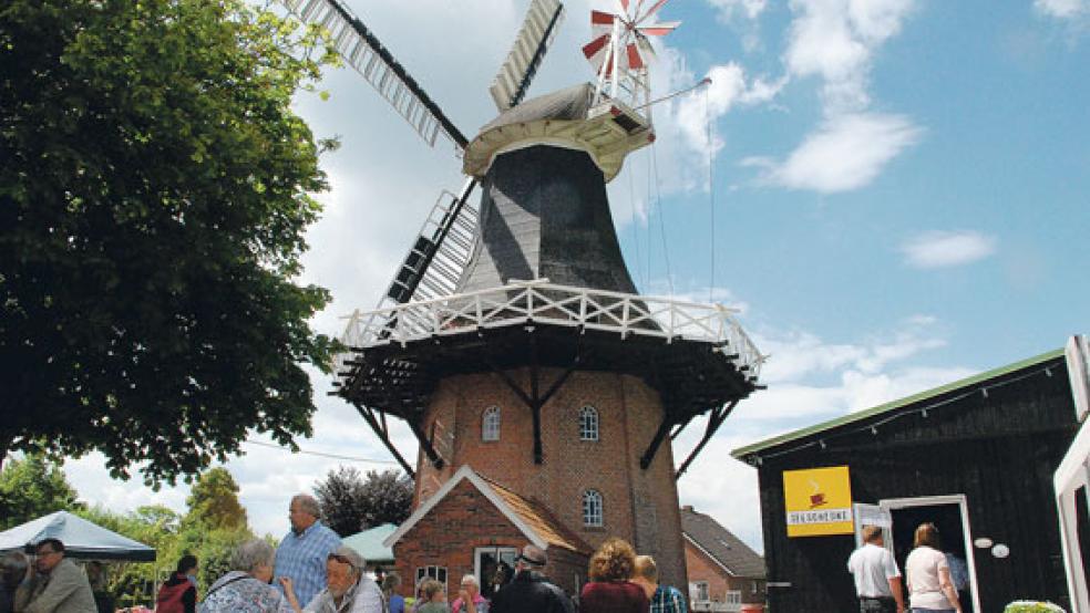 Bei der Mühle Wichers in Stapelmoor wird anlässlich des Deutschen Mühlentages am Pfingstmontag einiges geboten. © Archivfoto: Kuper
