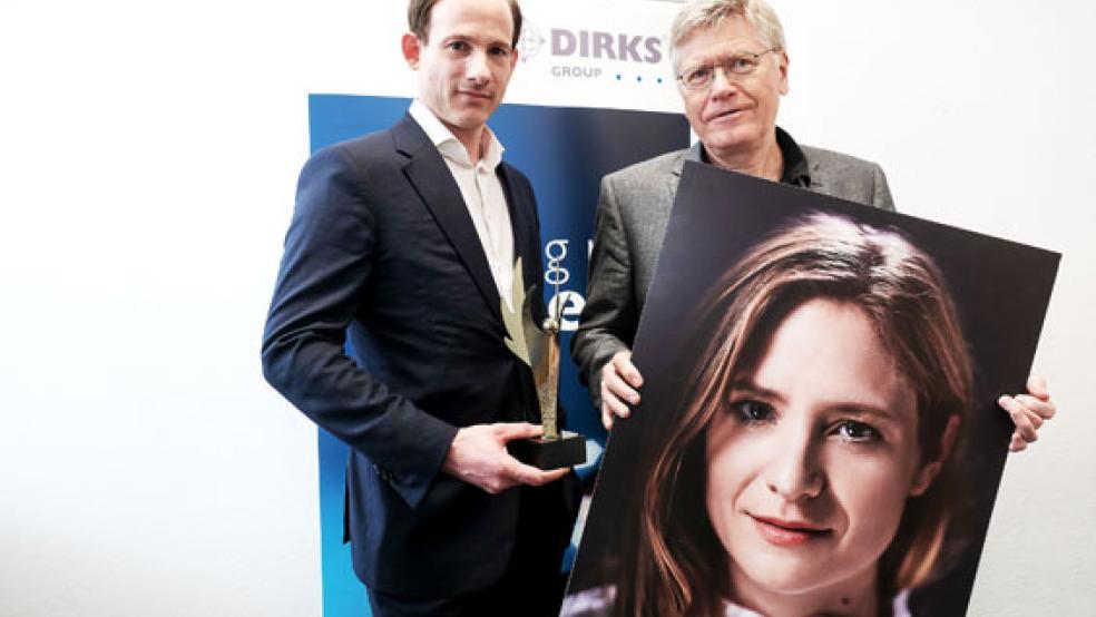 Werden den Emder Schauspielpreis 2018 an Julia Jentsch verleihen: Preisstifter Marcus Dirks und Festivalleiter Rolf Eckard (rechts). © Foto: privat