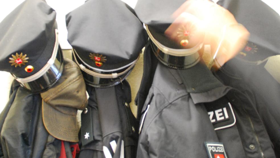 Mit Händen und Füßen wehrte sich ein betrunkener Autofahrer vor einer Kontrolle der Polizei. © RZ-Archiv