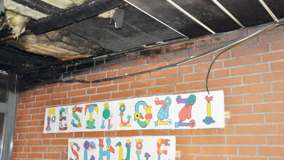Das Feuer an der Pestalozzischule hat hohen Sachschaden angerichtet. © Foto: Boelmann